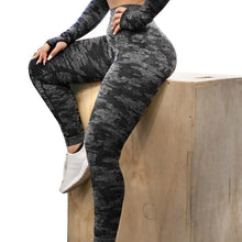 Load image into Gallery viewer, Camouflage Workout Matching Set